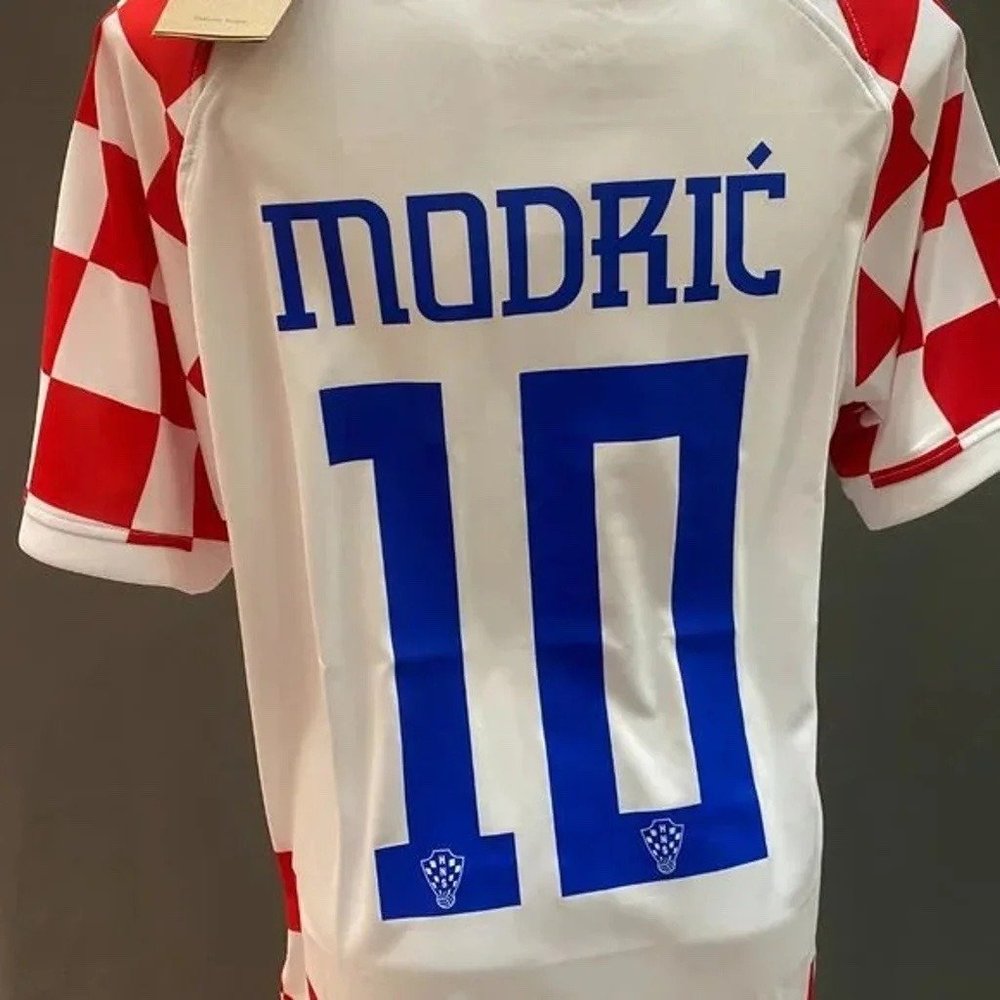 NWT Luka Modric Croatia Home Jersey 22/23 Men's Small